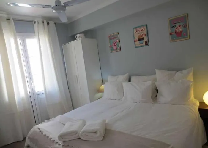 Barreirinha Ii Near Old Town With Ocean Views Фуншал