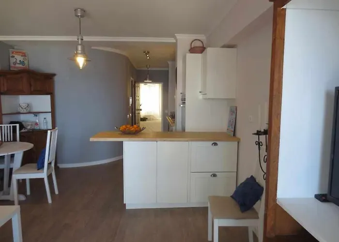 Barreirinha Ii Near Old Town With Ocean Views Фуншал