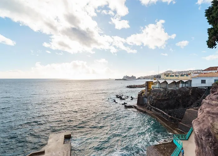 Апартаменты Barreirinha Ii Near Old Town With Ocean Views *