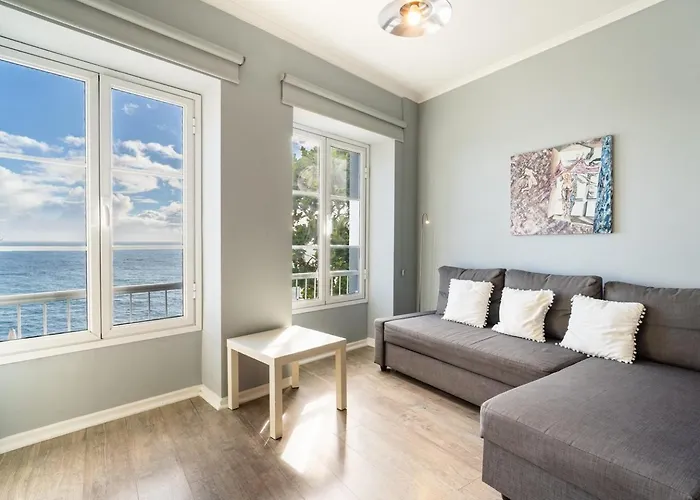 Barreirinha Ii Near Old Town With Ocean Views * Funchal (Madeira)